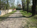 trasa naučné stezky podél ohradní zdi Satalické bažantnice
